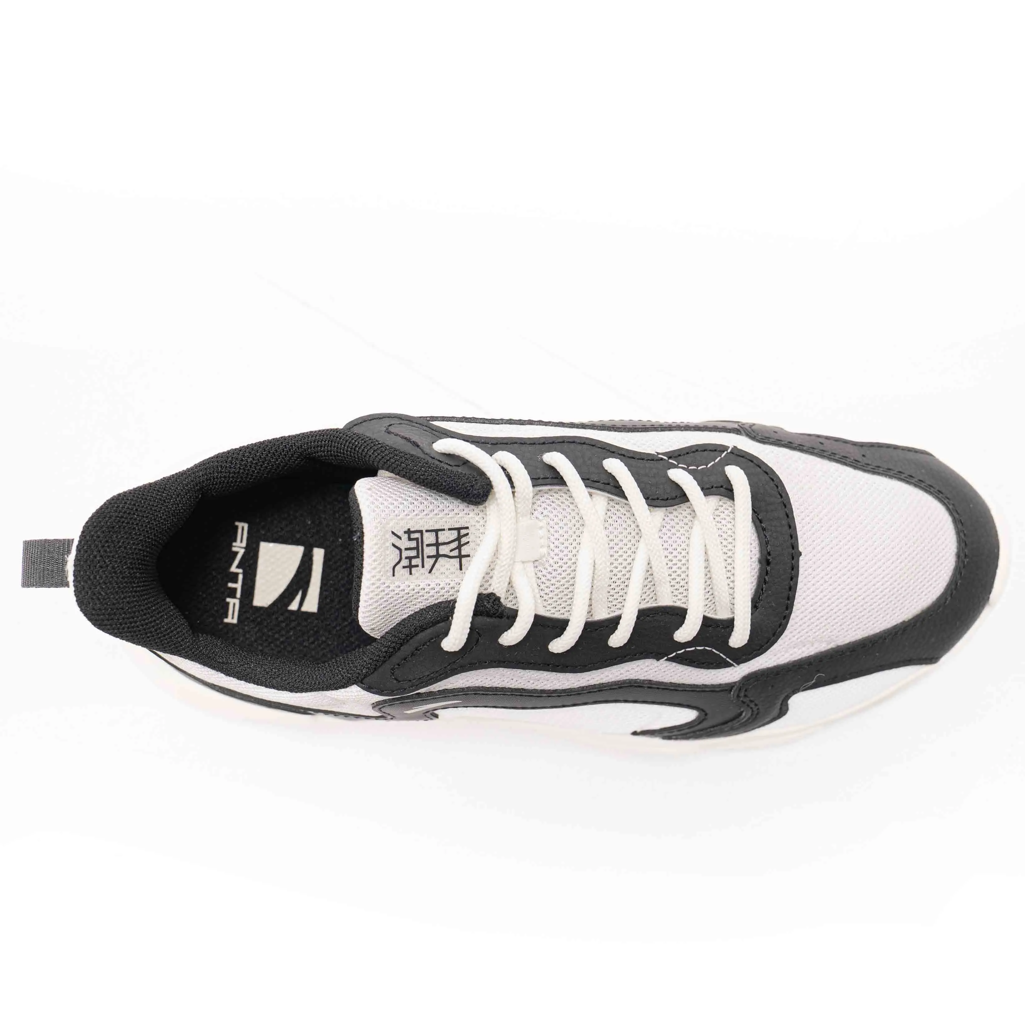 CASUAL SHOES