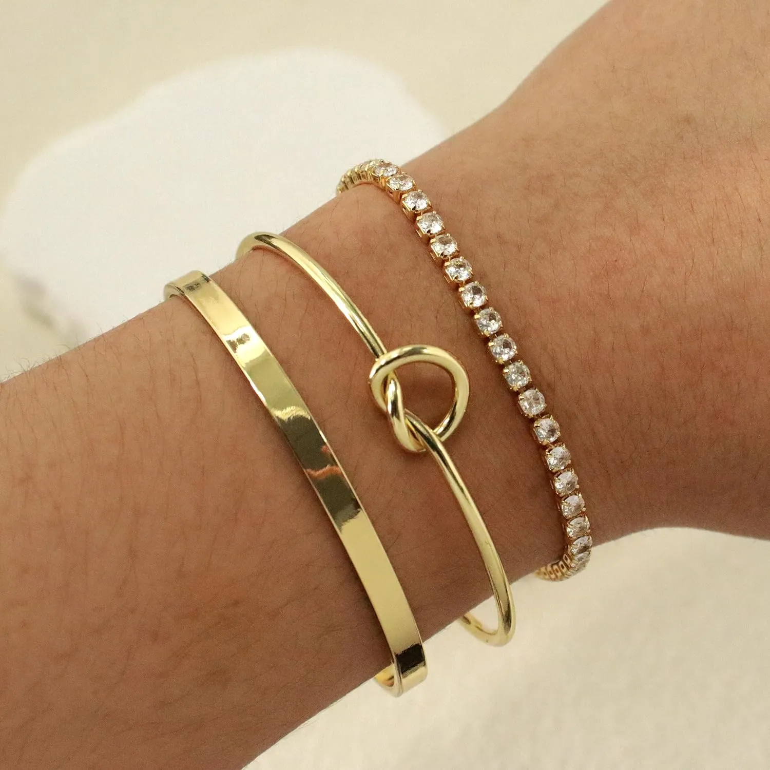 Reoxvo 14K Gold Plated Bangle Cuff Bracelets for Women Non Tarnish Gold Bracelet Stack Jewelry Set for Women Trendy